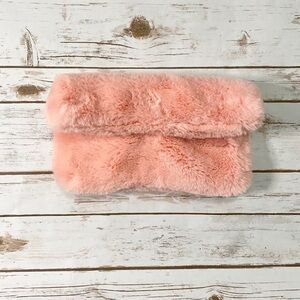 Studio DIY Can’t Clutch This Pink Faux Fur Clutch
